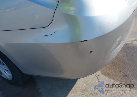 2016 Toyota Camry Le z USA, uszkodzony, nr VIN 4T4BF1FK0GR575127